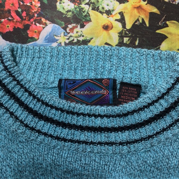 Weekends Sweater - Picture 3 of 3
